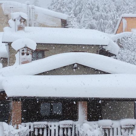 Sotto L'Arco Apartment Barete Bagian luar foto